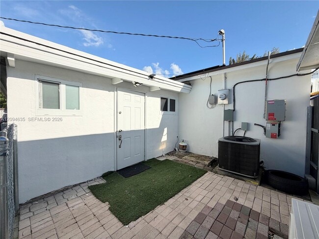 Foto del edificio - 12435 SW 42nd St
