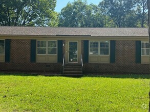 Building Photo - 303 Ansley St