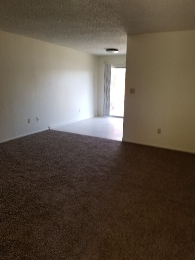 Building Photo - 5101 Appleblossom Dr