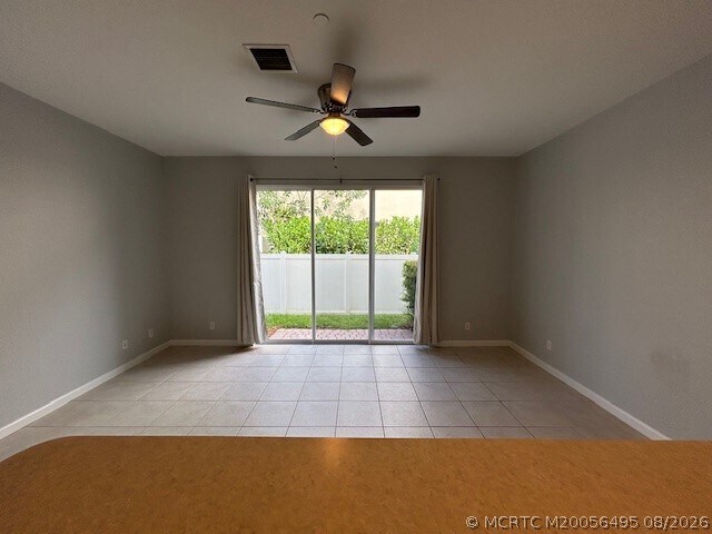 Foto del edificio - 9429 SW Purple Martin Way