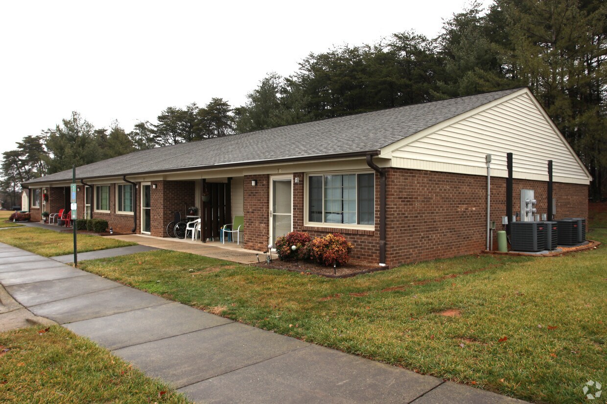 Foto del edificio - Carolina Christian Village Apartments