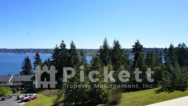 Foto del edificio - Top Floor 2 Bedroom Condo with a View!