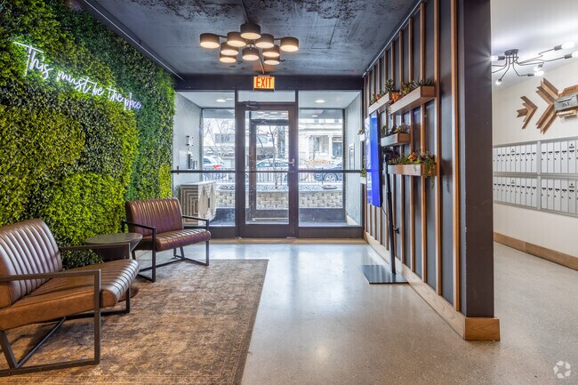 Foto del vestíbulo - Oakdale Terrace - 525 W Oakdale Ave