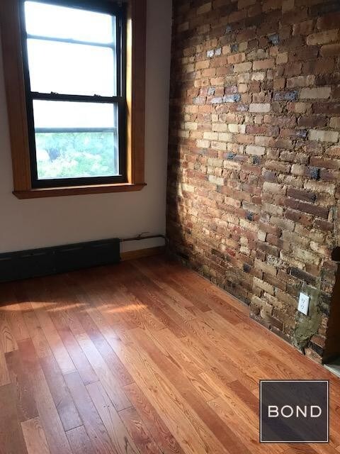Plano de planta - 401 East 115th Street
