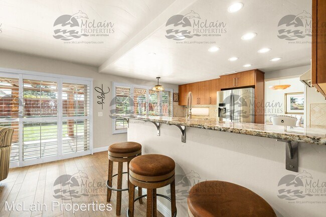 Building Photo - 3 br, 3 bath House - 1620 Avenida Oceano