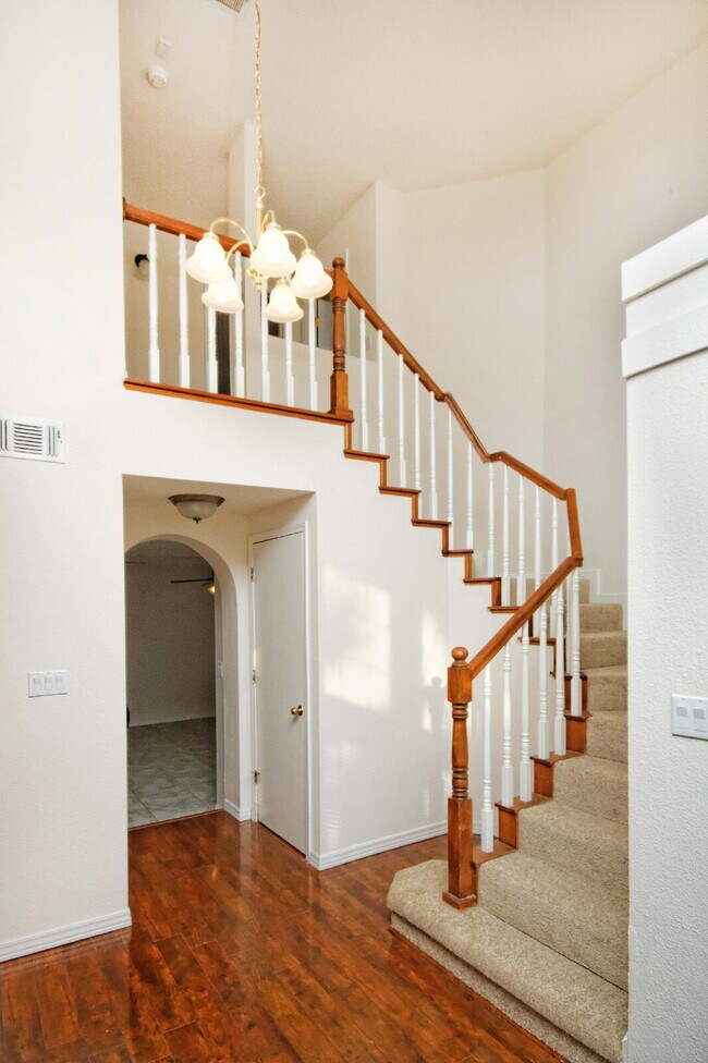 Foto del edificio - 2 Story, 4 BR, 2205 SF home off Southern Blvd in Rio Rancho