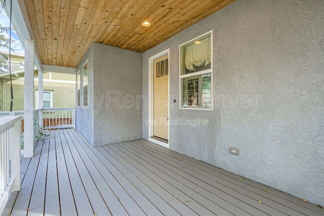 Foto del edificio - 2474 Eaton St