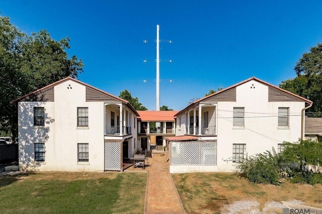 Photo - 3003 Greenwood Dr House