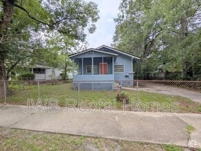 Building Photo - 1734 Brackland St
