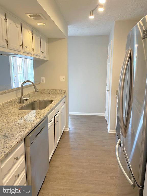 Foto del edificio - 13107 Briarcliff Terrace