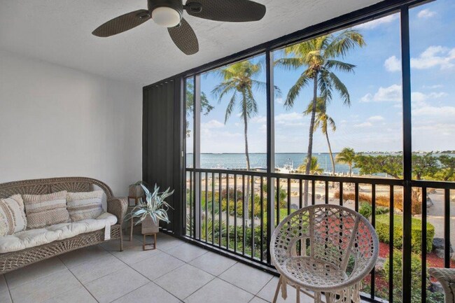 Building Photo - 97652 Overseas Hwy