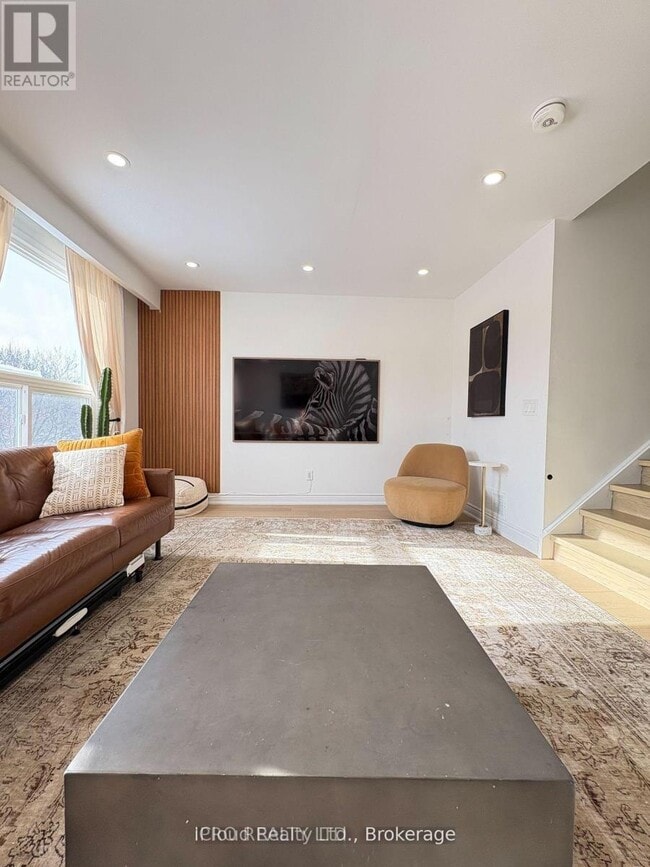 Building Photo - 852 Thistle Down Ct