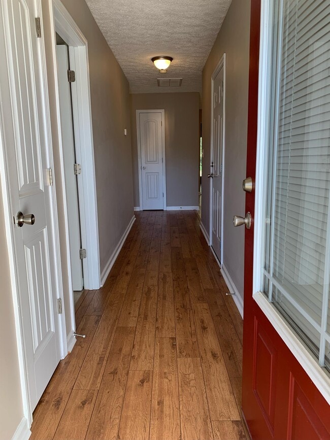 Building Photo - 287 Wrightsburg Way