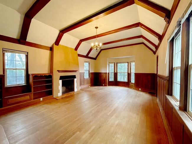 Foto del edificio - 935 NE B St