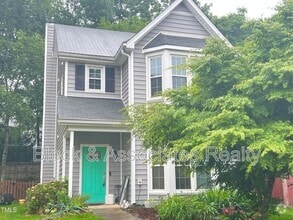 Building Photo - 108 Mint Ct