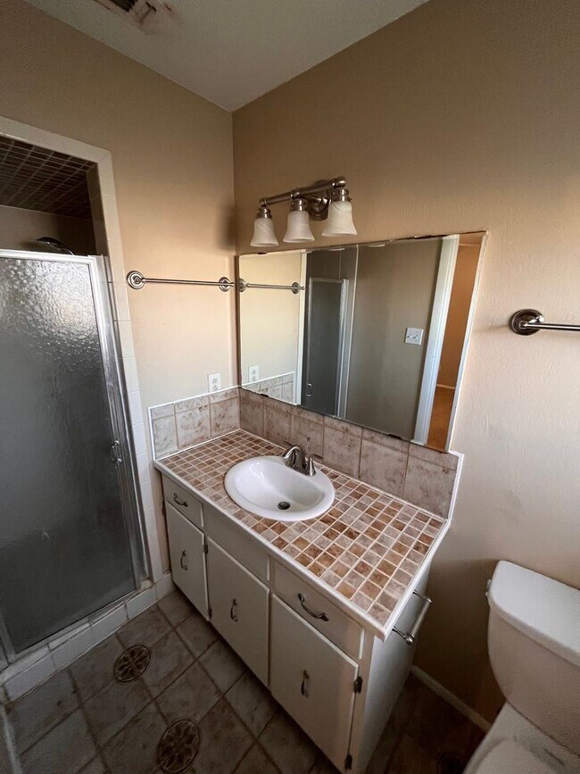 Foto del edificio - 3 br, 2 bath House - 607 Mimosa (835)