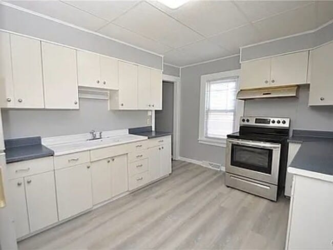 Photo - Newly Renovated Apartment in Liverpool!