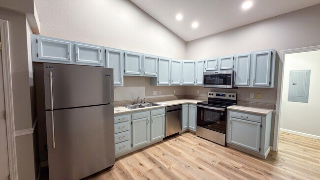 Foto del edificio - 806 S Sunny Ln