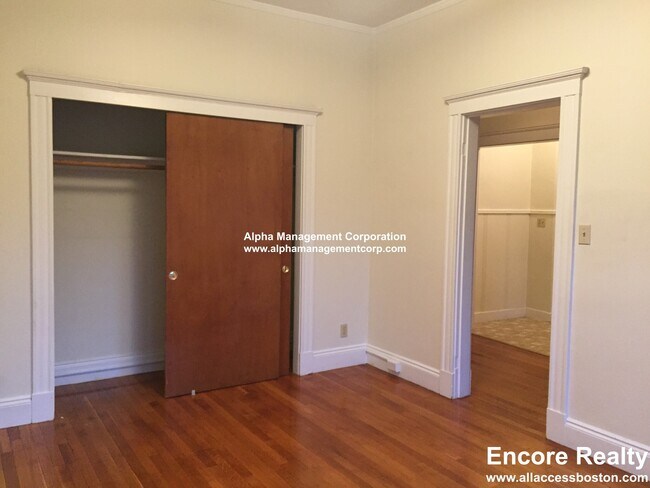 Foto del edificio - 17-19 Washington St. Unit 103