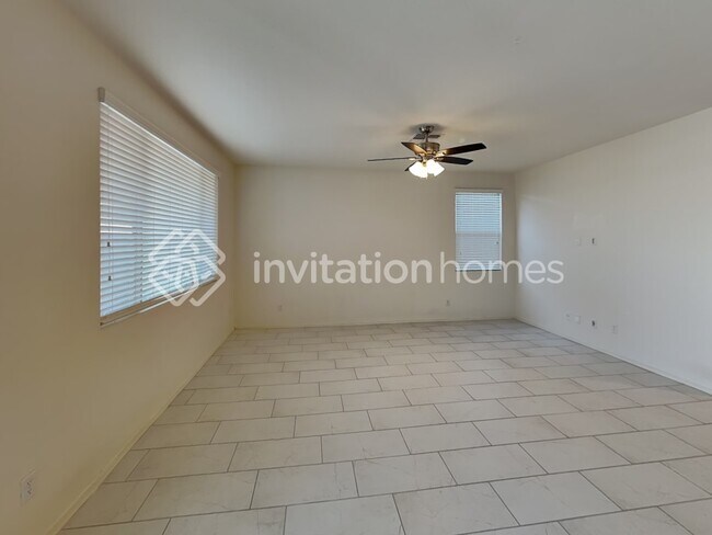Building Photo - 18284 N Toledo Ave