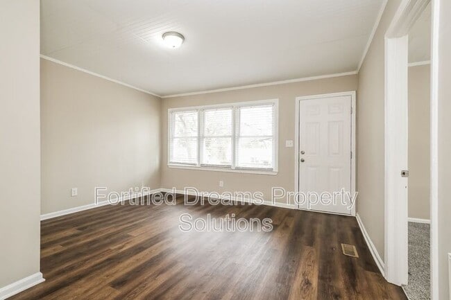 Building Photo - 401 Hobson St