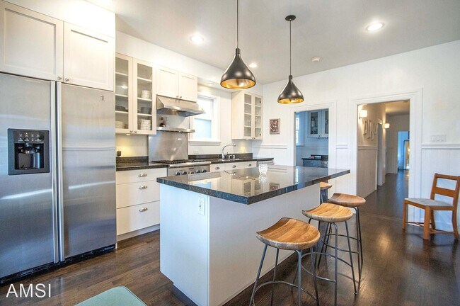 Foto del edificio - 2 br, 2 bath House - 1921 Grant Street