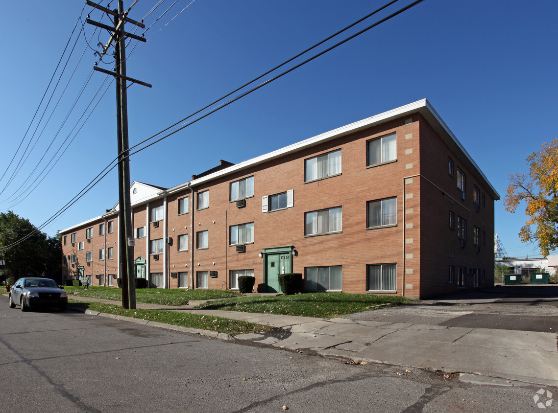 Primary Photo - Burgess Manor Apartments