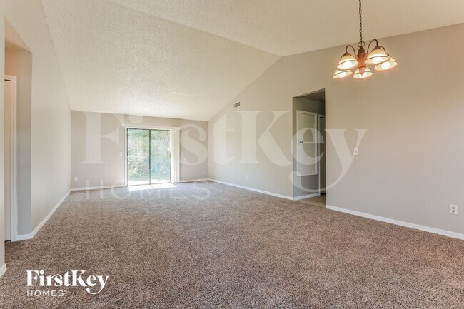 Foto del edificio - 710 Leeward Dr