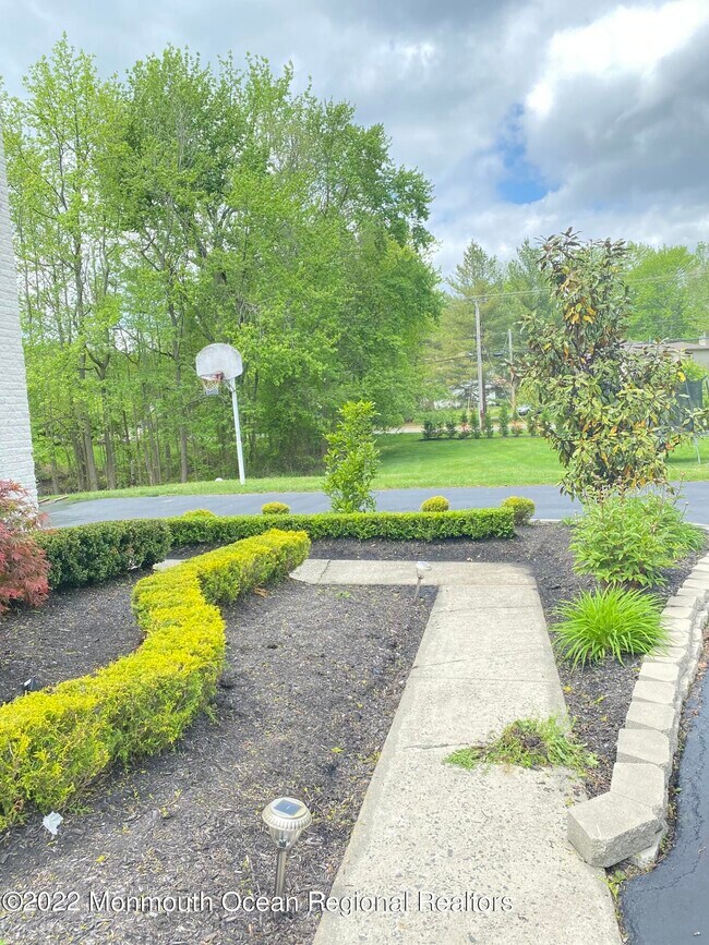 1 Wiltshire Dr, Manalapan, NJ 07726 House Rental in Manalapan, NJ