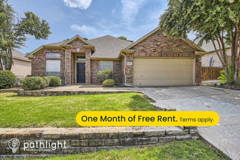 Primary Photo - 2208 Knob Hill Dr