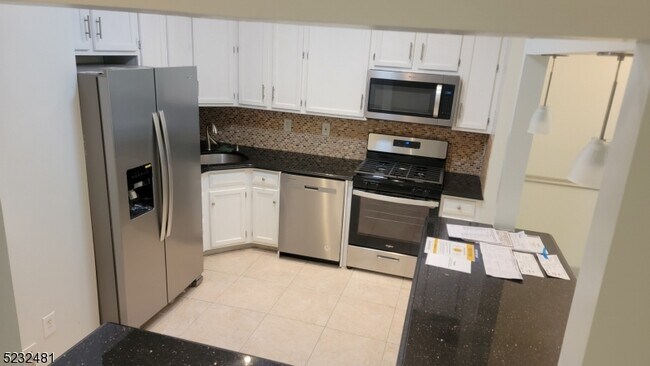 Foto del edificio - 1076 Oakcroft Ln