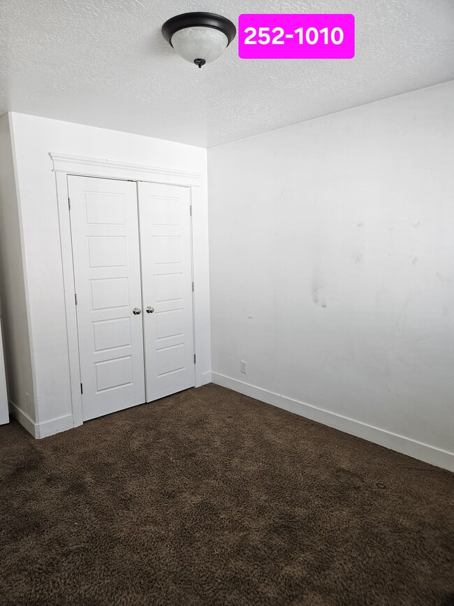 Building Photo - 252 W 1010 S