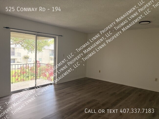 Foto del edificio - 525 Conway Rd
