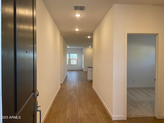 Foto del edificio - 8618 W Augusta Ave