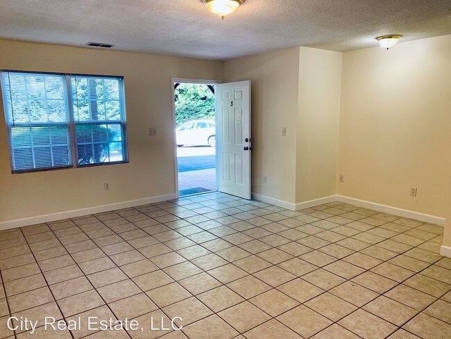 Foto del edificio - 244 Westwood Pl