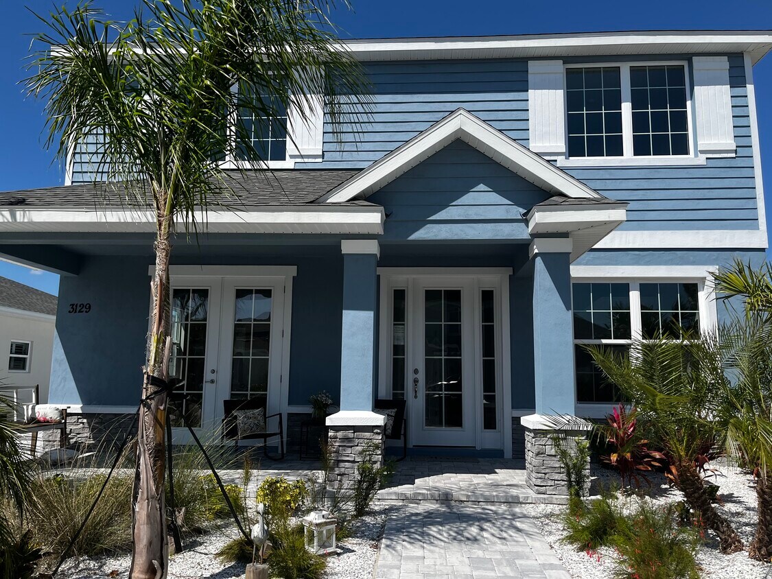 Primary Photo - 3129 Portofino Blvd