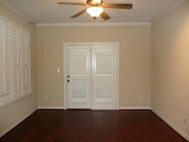 Foto del edificio - 4315 Stonebrook Ln