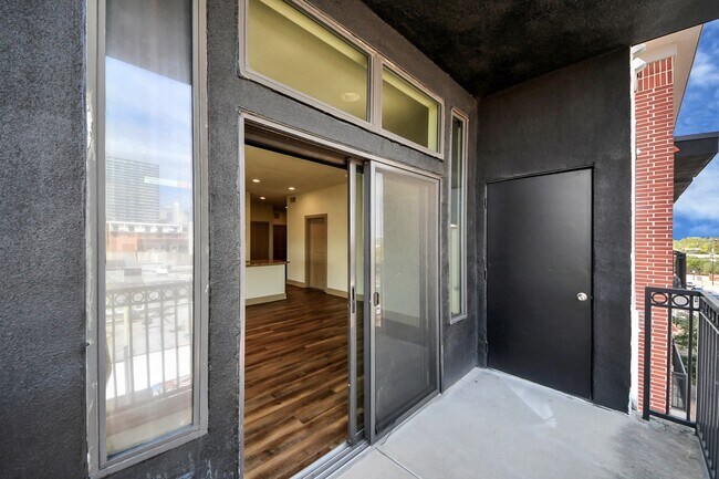 Foto del edificio - 3800 Main St