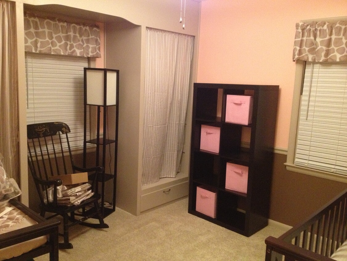 Bedroom #2 - 5810 Wilshire Boulevard