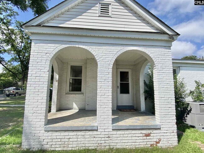 Building Photo - 2933 Oceola St