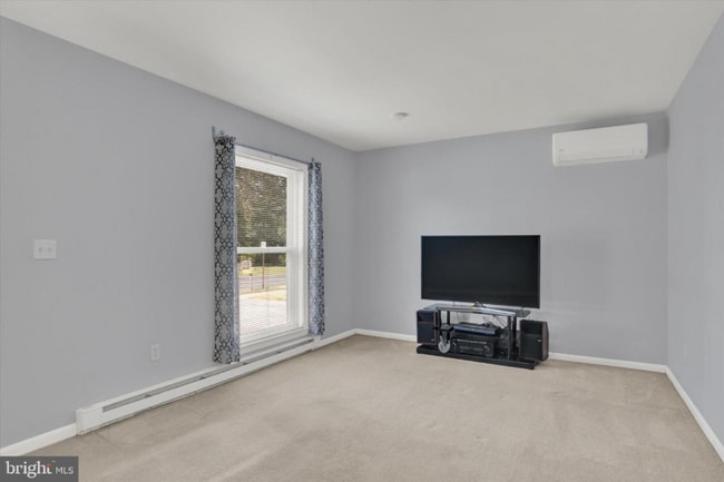 Building Photo - 118 S 22nd St