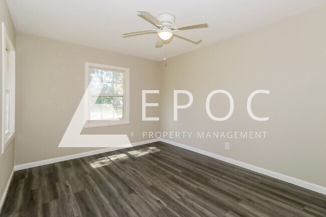 Foto del edificio - 1821 S 57th St