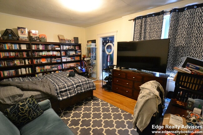 Photo - 28 Quint Ave Apartment