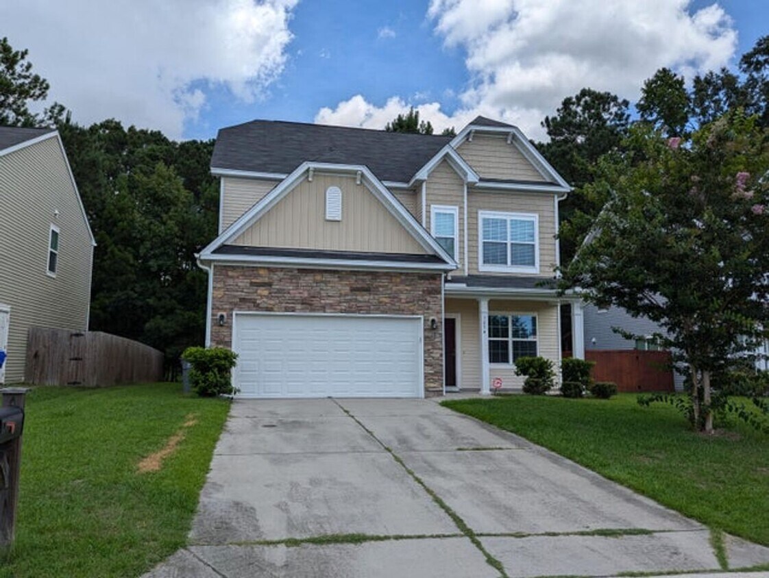 Primary Photo - AVAILABLE NOW- 4BR/3.5BA IN COLONY NORTH
