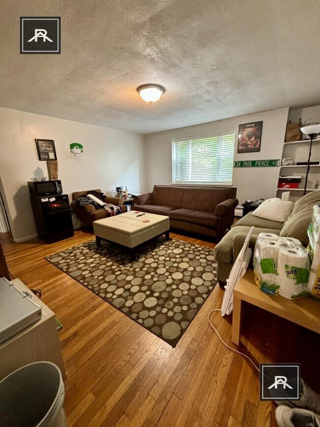 Foto del edificio - 2 bedroom in Brighton MA 02135