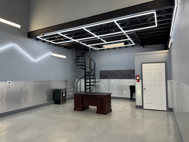 Building Photo - 1435 FM 1463