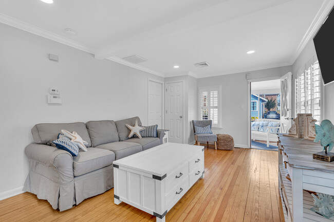 Foto del edificio - 629 Redmond Ave