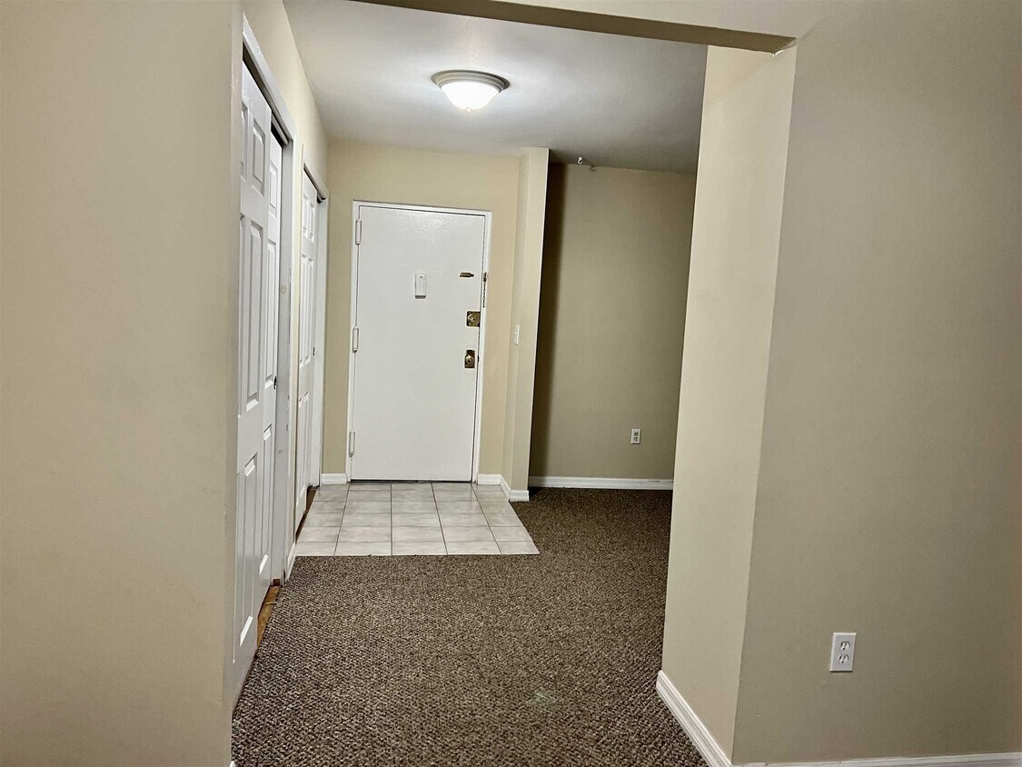 3 3 Hook Rd Unit 64G, Fairview, NY 12601 Condo for Rent in Fairview