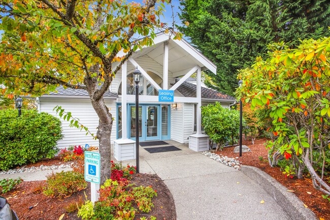 Building Photo - Westview Village