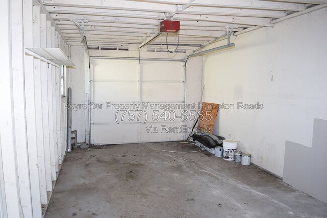 Building Photo - 711 Marcus St